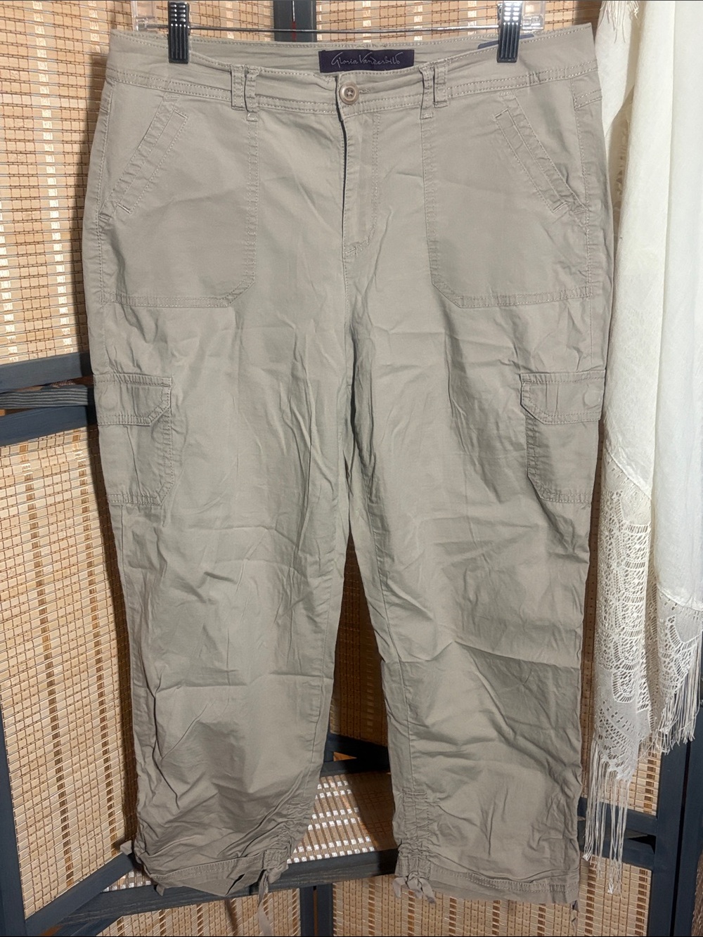 Gloria Vanderbilt Women's Khaki Cargo Capris